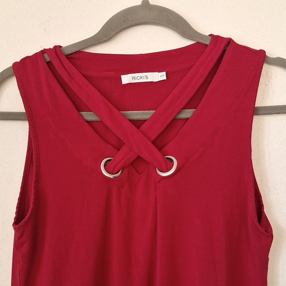 Rickis Top - Picture 2 of 5